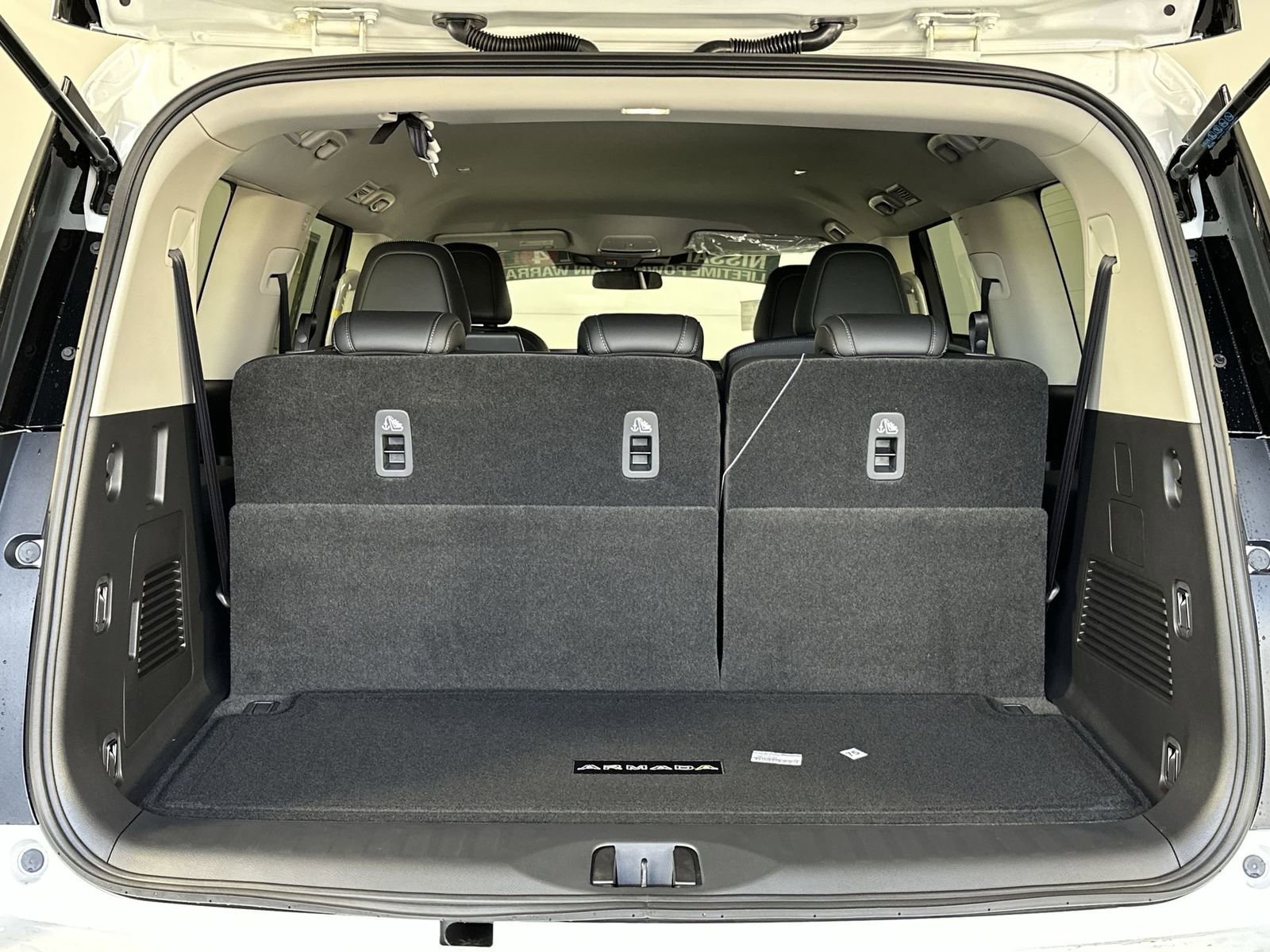 New 2026 Nissan Armada SV image 25