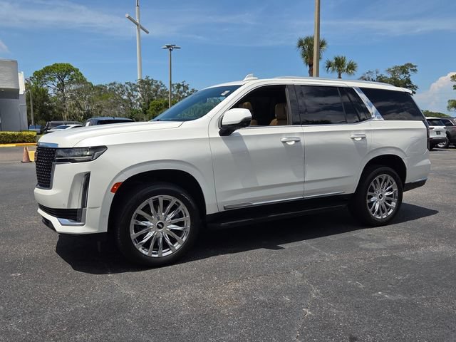 Used 2023 Cadillac Escalade Premium Luxury AWD/4WD image 3