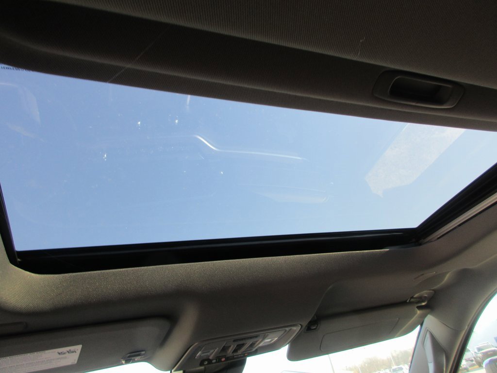 New 2026 GMC Sierra 3500 SLT w/ SLT Premium Package image 16