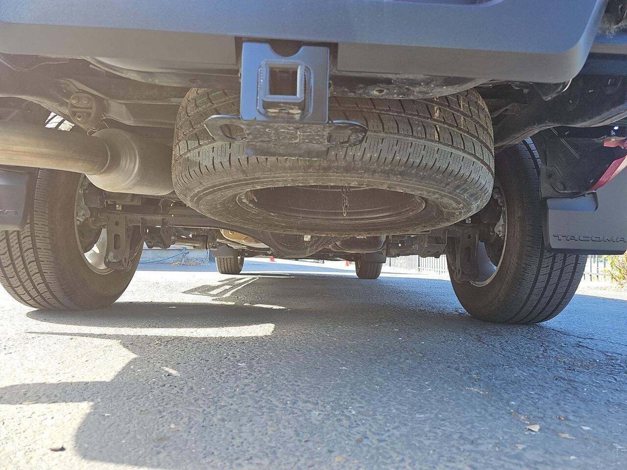 Used 2025 Toyota Tacoma SR5 RWD image 23