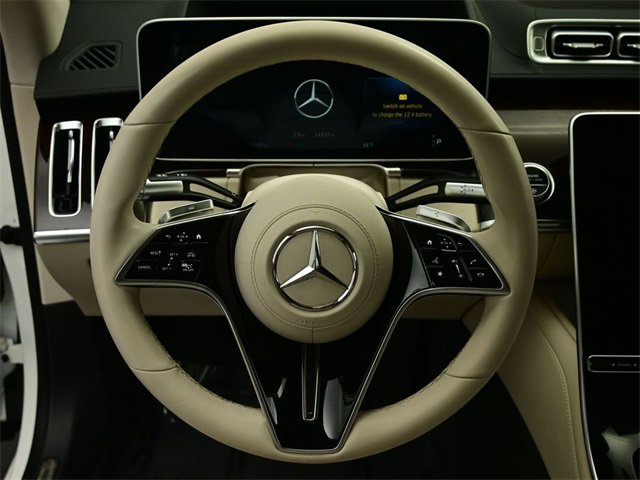 Used 2022 Mercedes-Benz S 580 4MATIC Sedan w/ Rear Seat Package image 3
