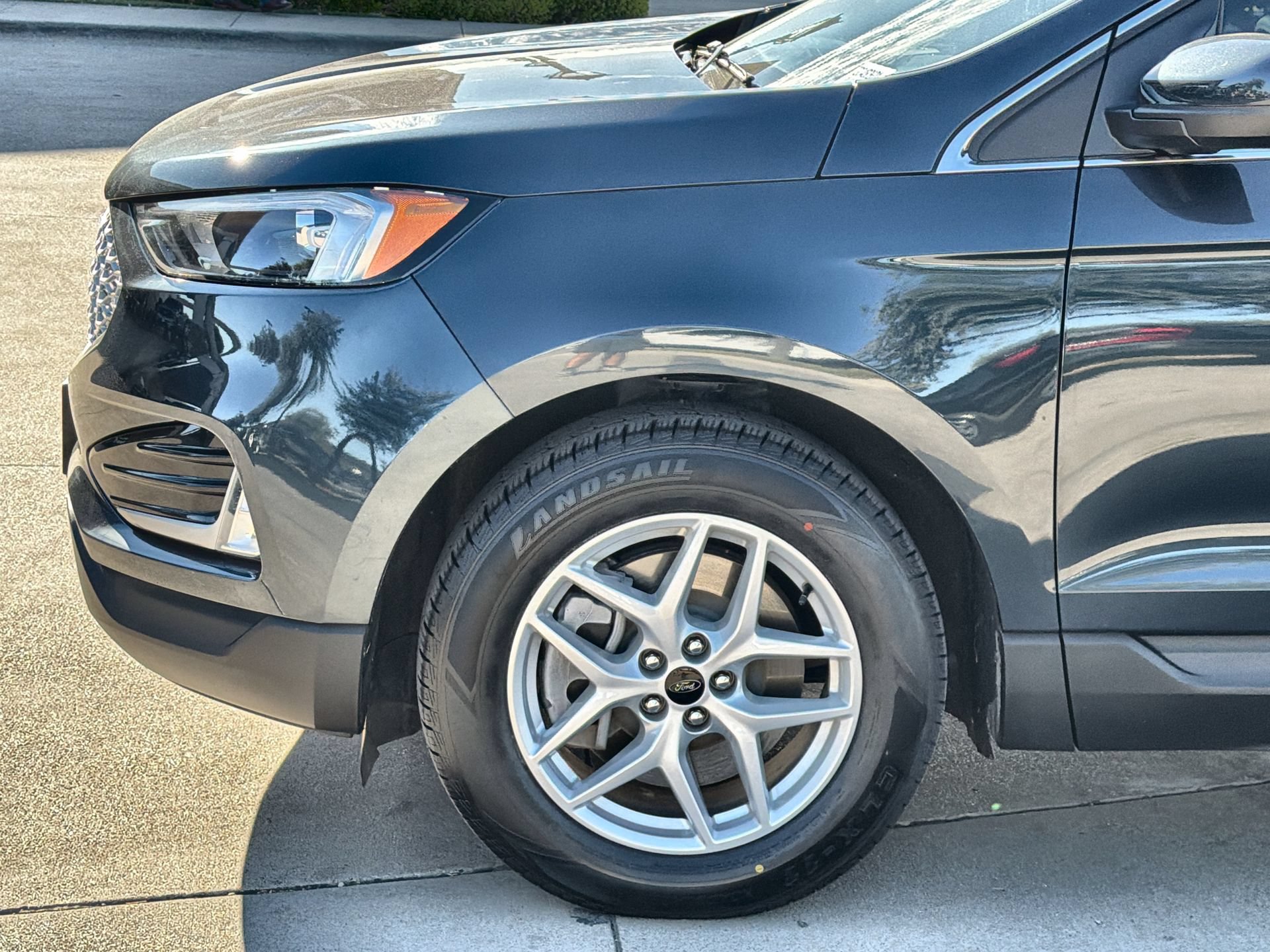 Certified 2024 Ford Edge SEL w/ Convenience Package AWD/4WD image 10