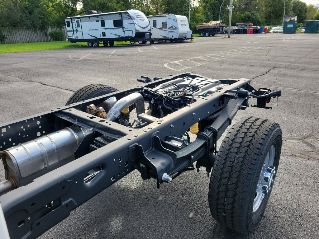 New 2027 Ford F350 XL w/ XL Chrome Package AWD/4WD image 14