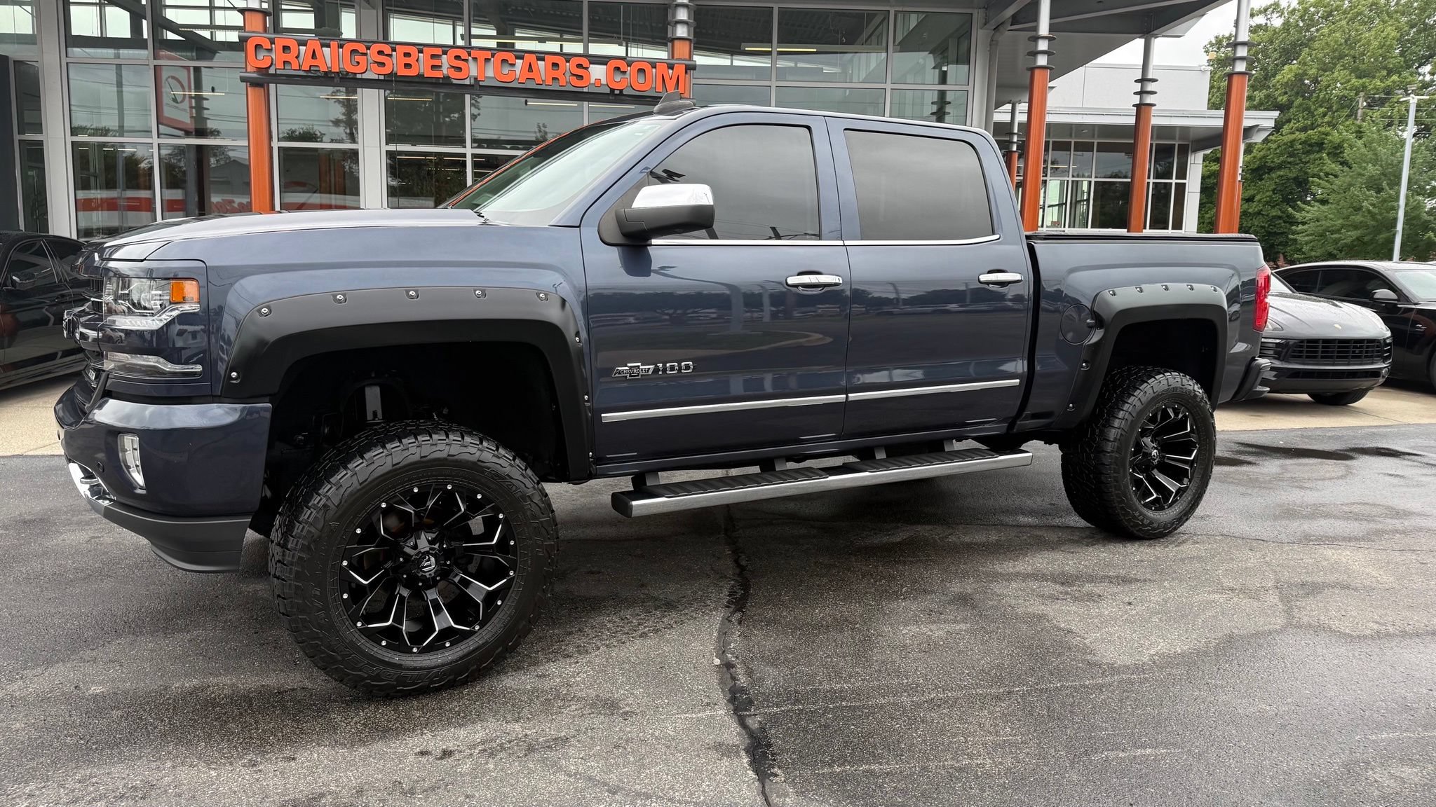 Used 2018 Chevrolet Silverado 1500 LTZ Z71 w/ Centennial Edition AWD/4WD video 3