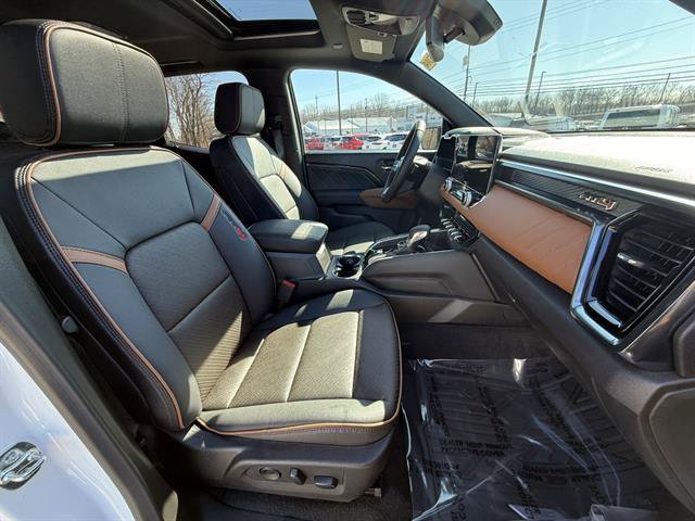 New 2026 GMC Canyon AT4 w/ Technology Plus Package AWD/4WD image 27