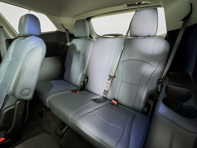 Used 2020 Buick Enclave Premium w/ Sun and Sites Package AWD/4WD image 36
