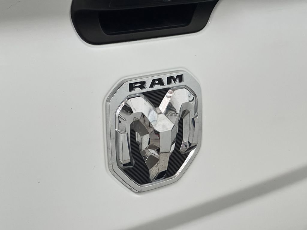 Used 2024 RAM 2500 Big Horn w/ Bed Utility Group image 17