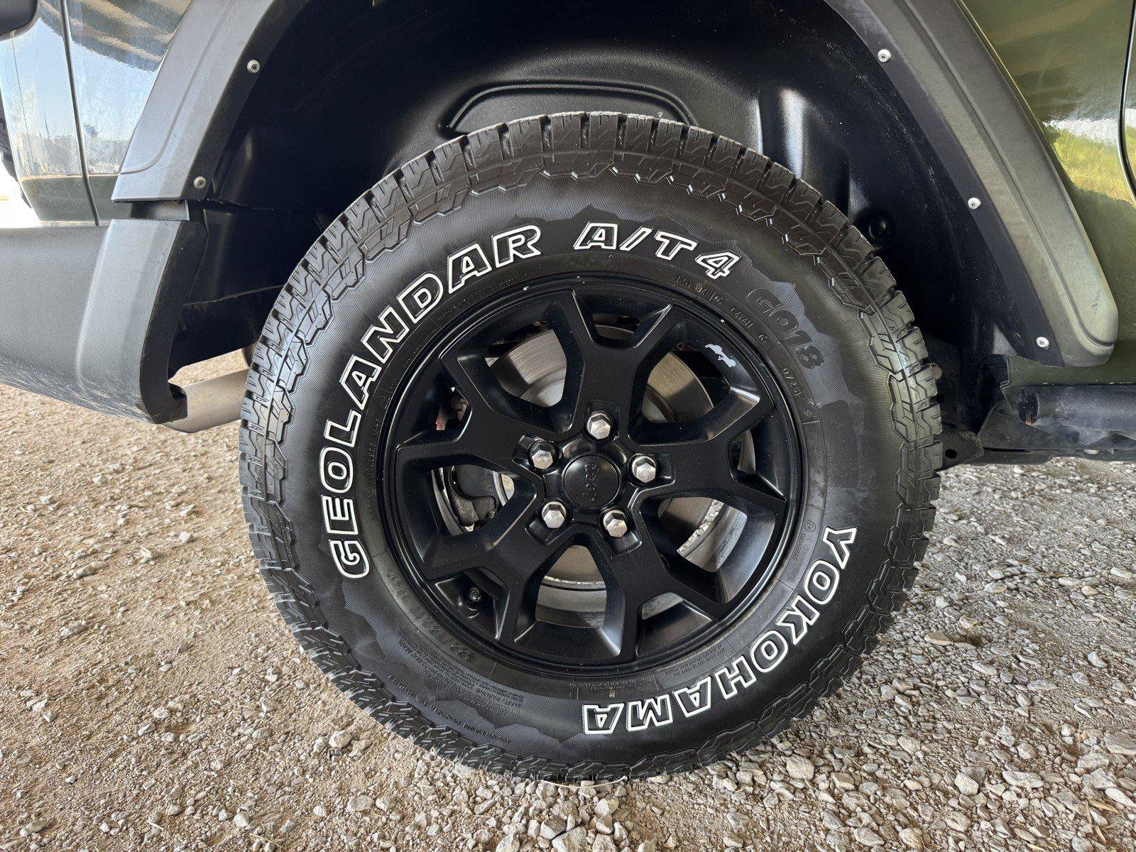Used 2021 Jeep Wrangler Sport AWD/4WD image 40