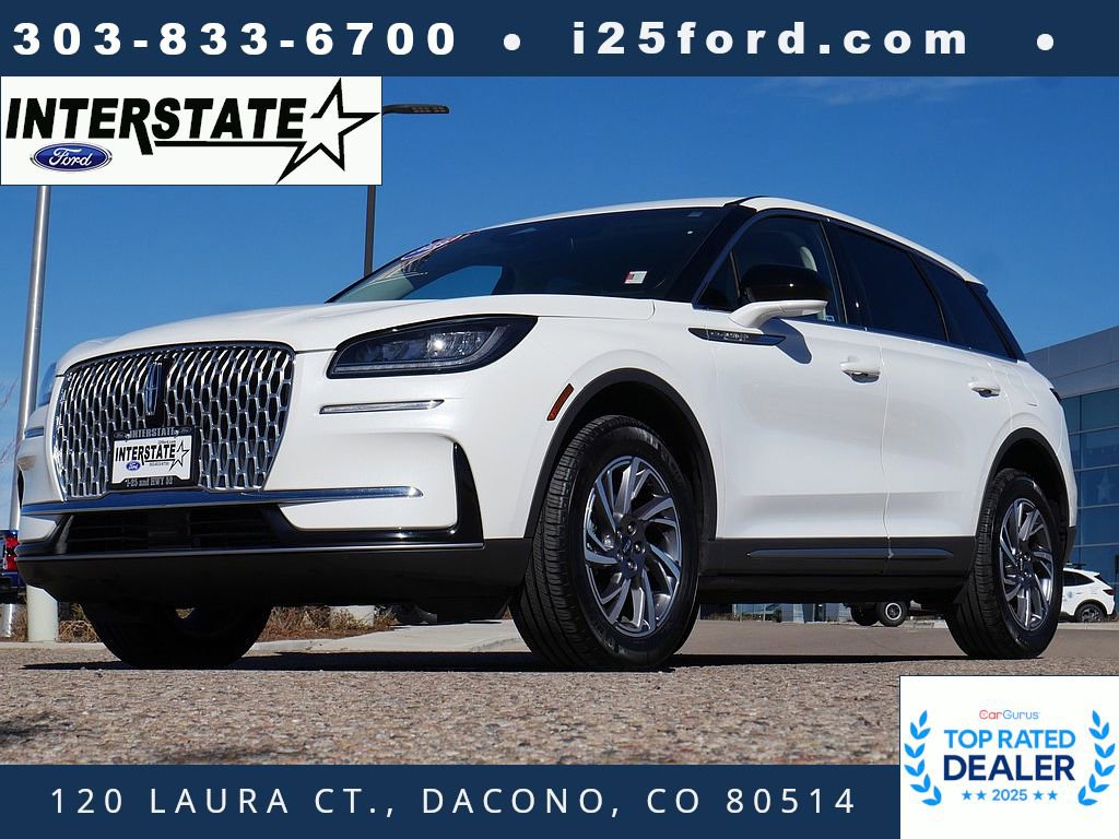 Used 2023 Lincoln Corsair AWD w/ Rear Removable Package Tray image 1
