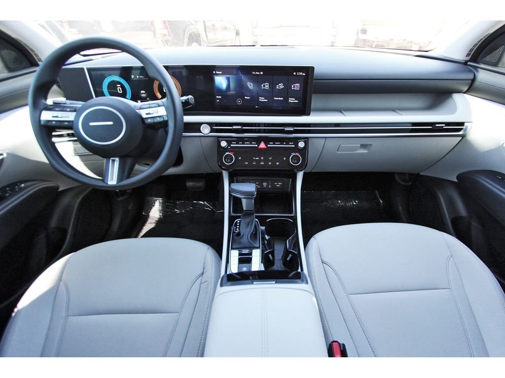 Certified 2025 Hyundai Tucson SEL image 9