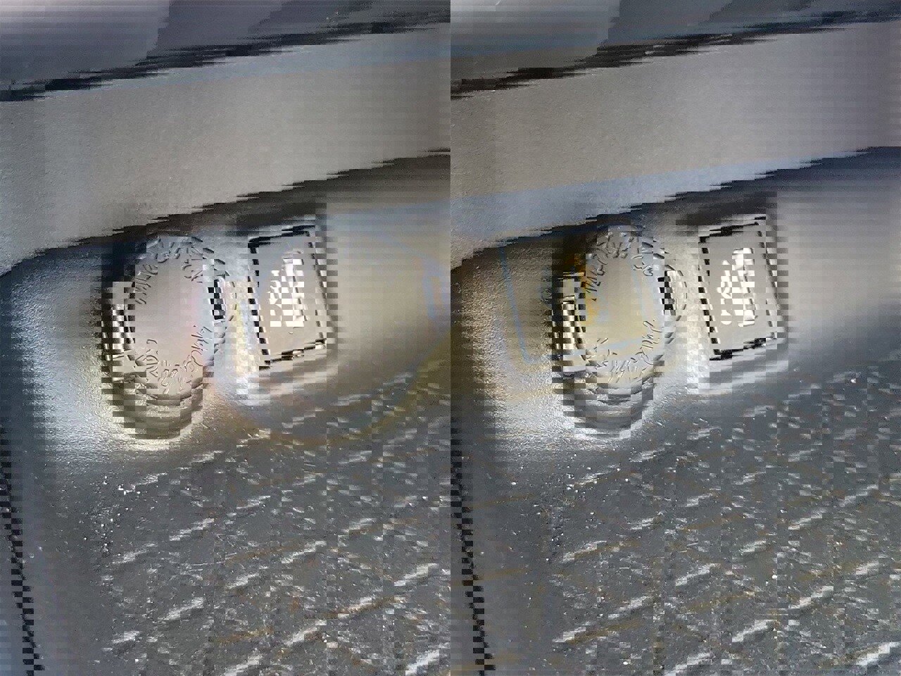 Used 2025 Toyota RAV4 LE image 28