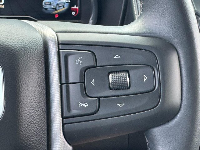 Used 2024 GMC Yukon XL SLT w/ SLT Luxury Package AWD/4WD image 28