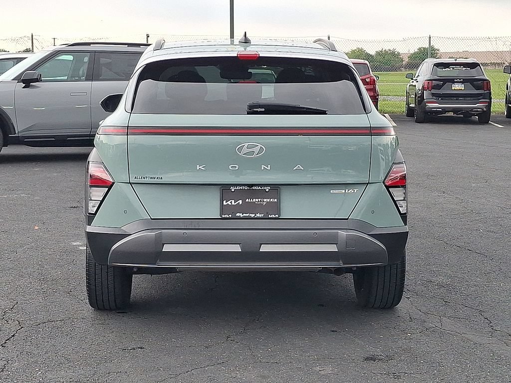 Used 2024 Hyundai Kona Limited AWD/4WD image 5