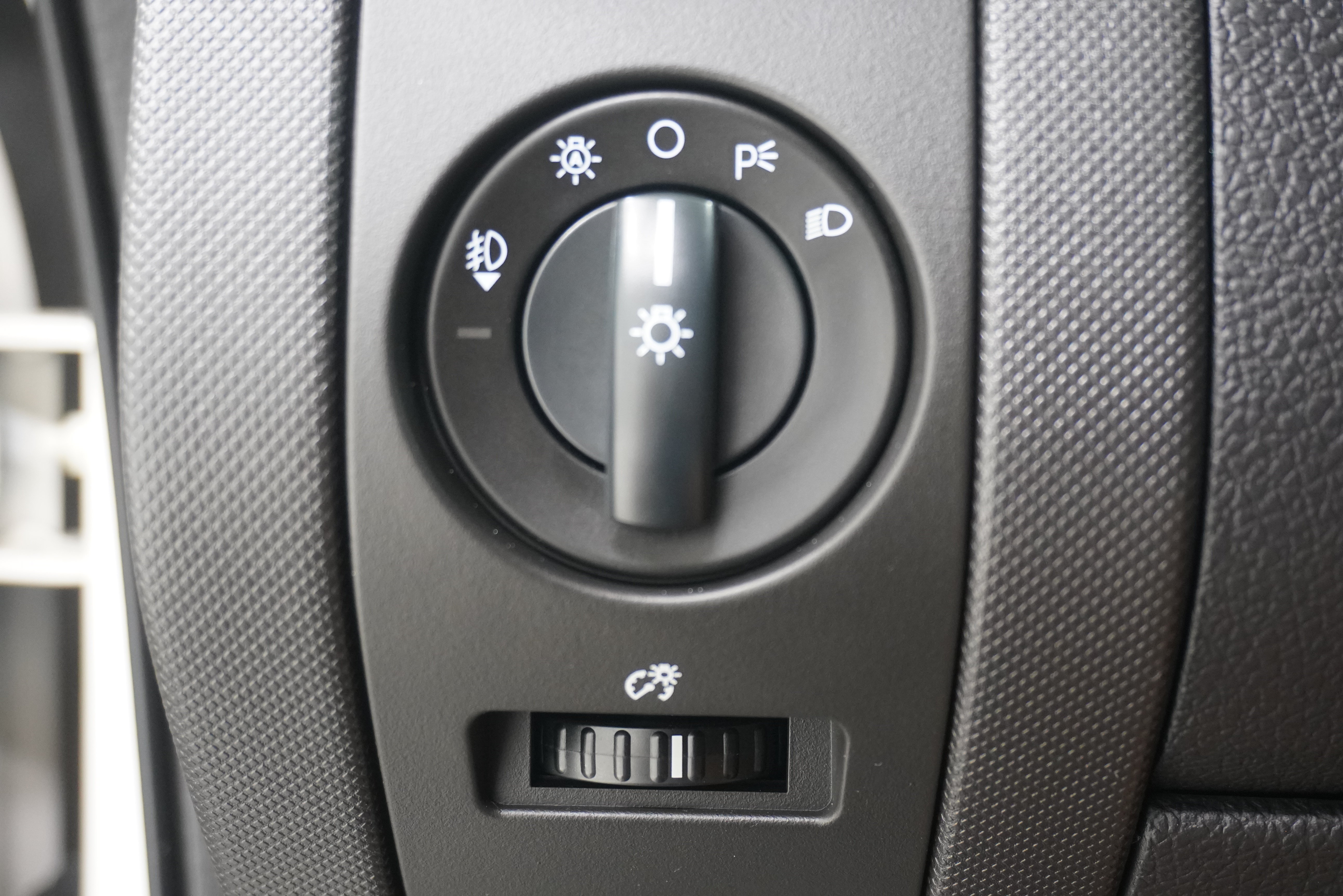 Used 2010 Mercury Mountaineer 2WD image 19
