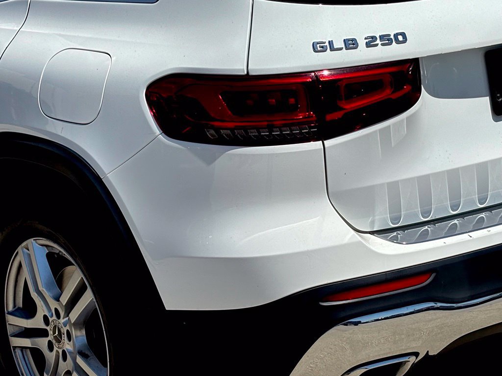 Used 2020 Mercedes-Benz GLB 250 image 6