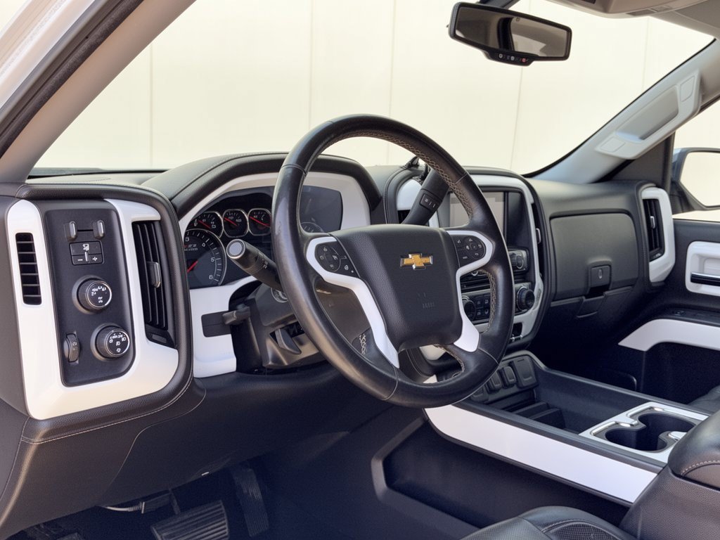 Used 2017 Chevrolet Silverado 1500 LTZ Z71 w/ LTZ Plus Package AWD/4WD image 4