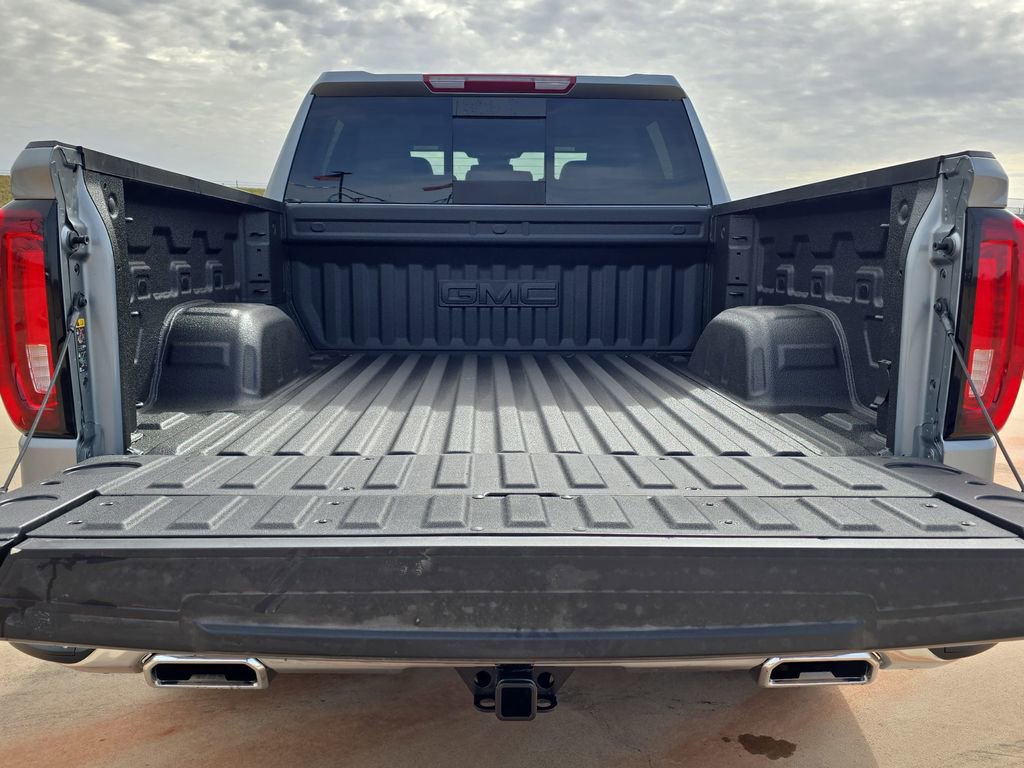 New 2026 GMC Sierra 1500 SLT w/ SLT Premium Plus Package image 12