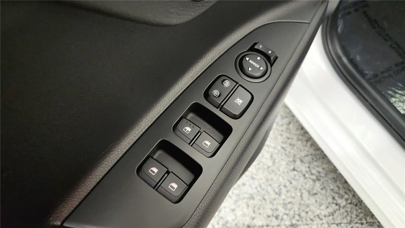 Used 2023 Kia Rio S w/ Technology Package image 29