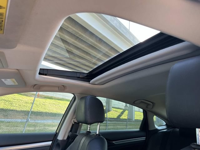 Used 2018 Honda Civic Touring image 11