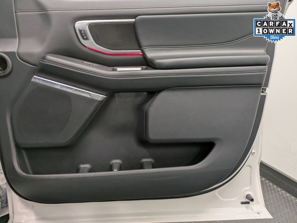 Used 2025 Ford Expedition Max Platinum w/ Stealth Appearance Package AWD/4WD image 28