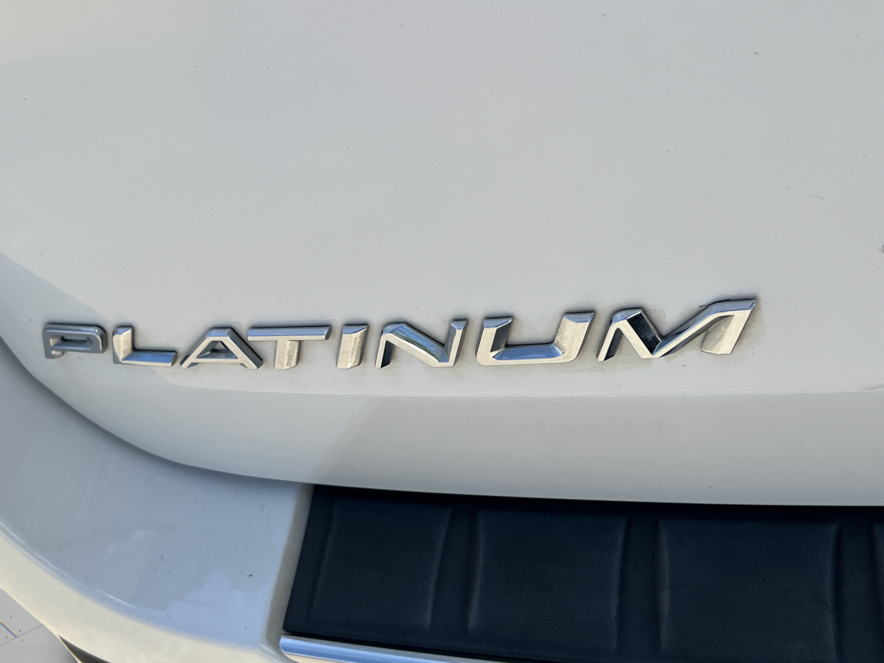 Used 2021 Ford Explorer Platinum w/ Equipment Group 601A AWD/4WD image 37