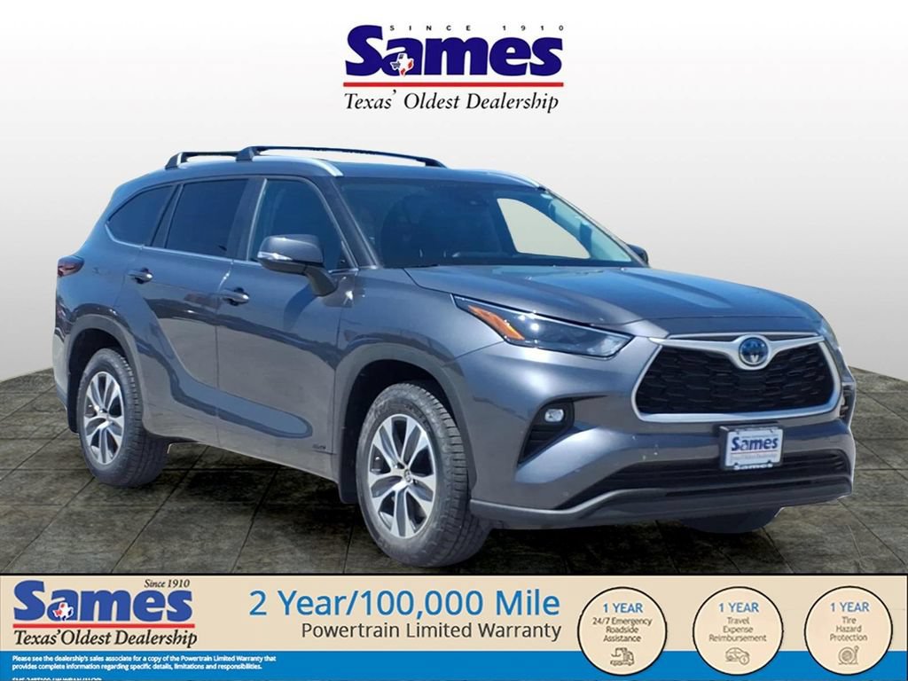 Used 2024 Toyota Highlander XLE