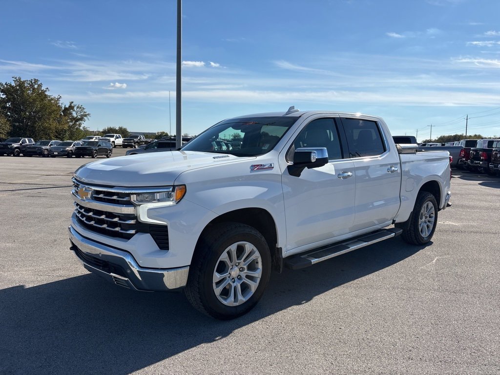 Used 2022 Chevrolet Silverado 1500 LTZ image 9