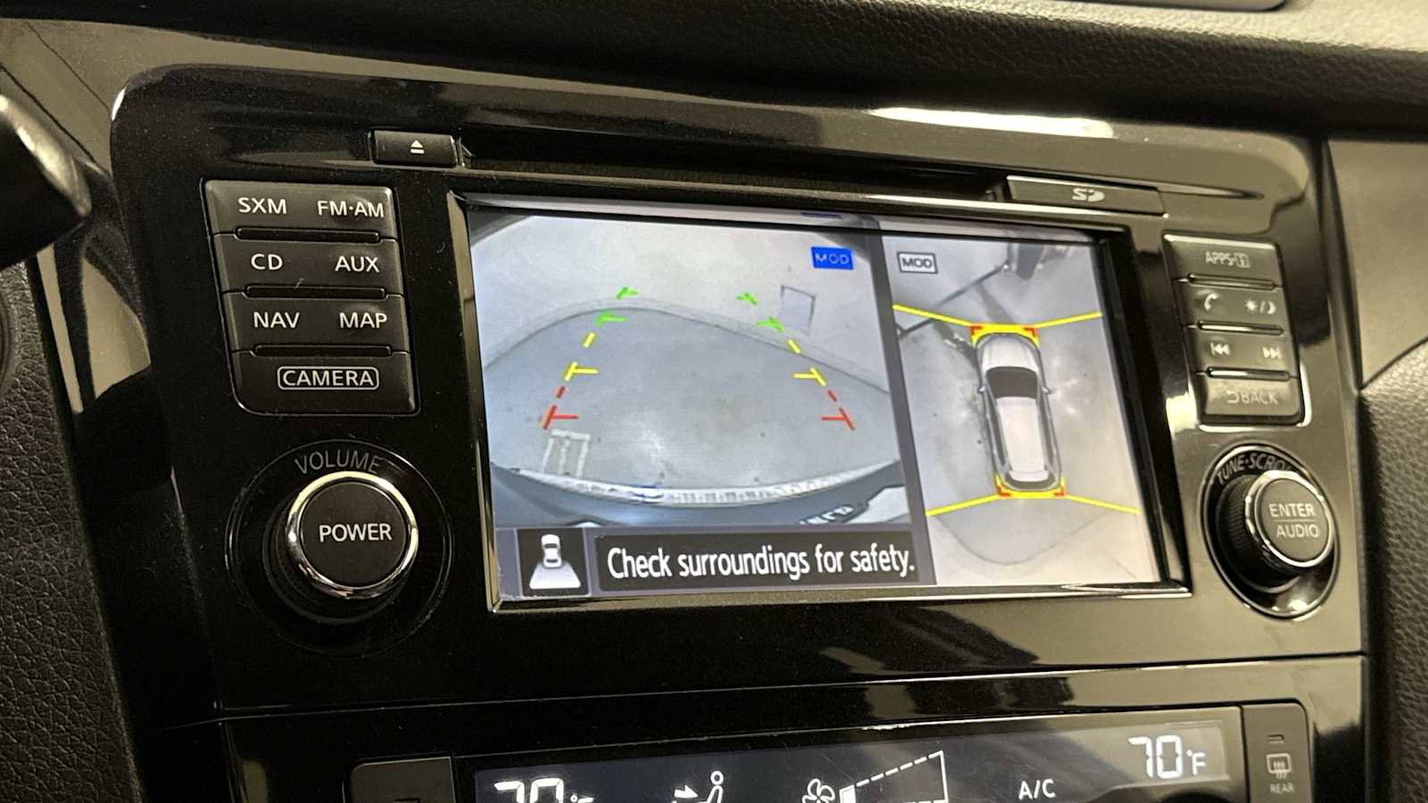 Used 2016 Nissan Rogue SV w/ SV Premium Package image 19