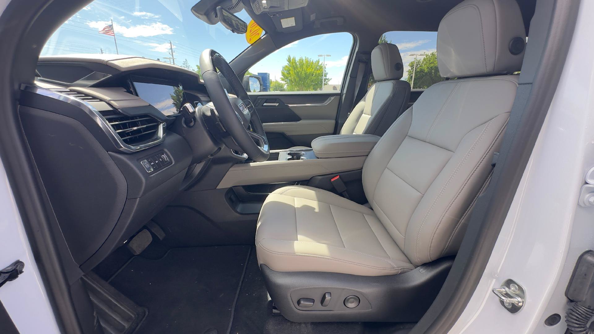 New 2026 GMC Acadia Elevation w/ Super Cruise Package AWD/4WD image 16