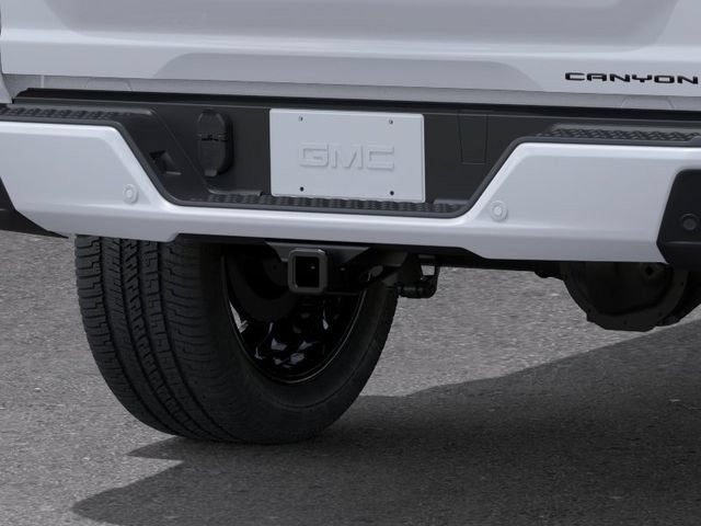 New 2026 GMC Canyon Denali w/ LPO, Black Badging Package AWD/4WD image 14