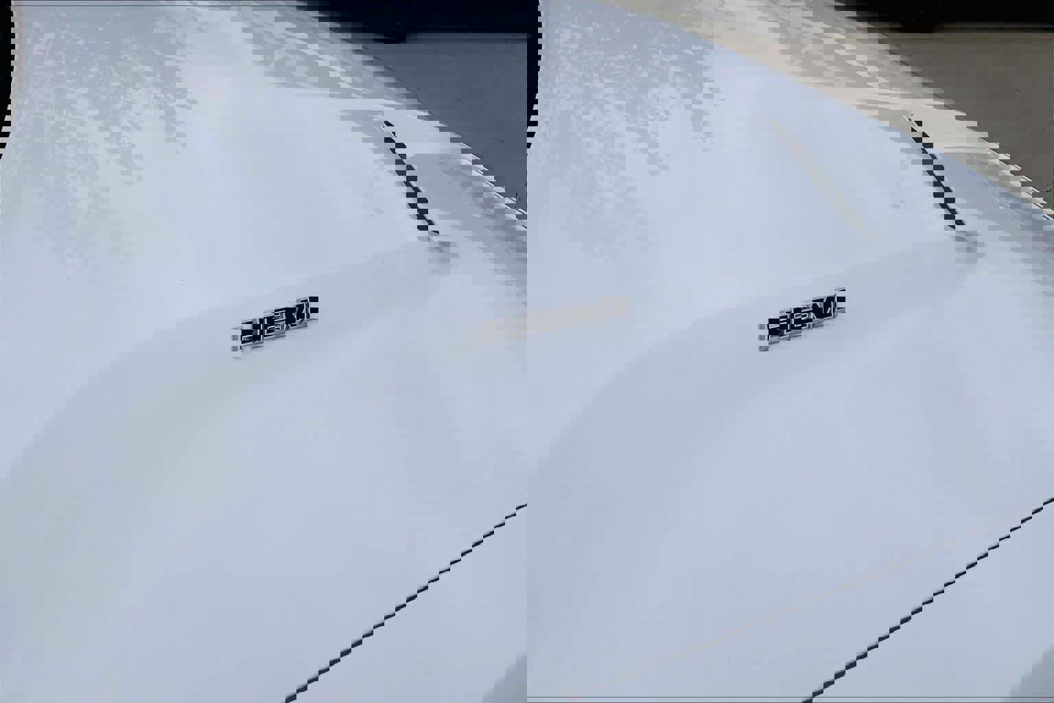 Used 2015 Dodge Challenger R/T Plus RWD image 9