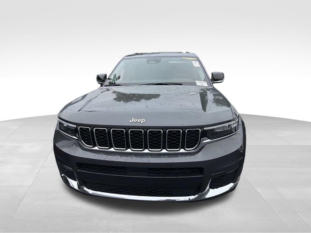 Used 2023 Jeep Grand Cherokee L Limited RWD image 6