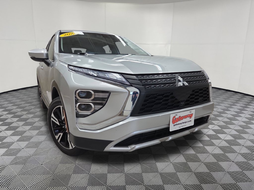 Used 2025 Mitsubishi Eclipse Cross SE AWD/4WD image 2
