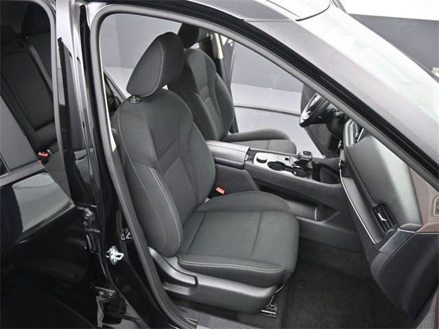 Used 2023 Nissan Rogue S image 19