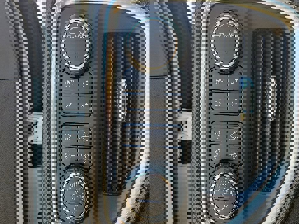 Used 2022 Chevrolet Silverado 3500 LT w/ Texas Edition image 24