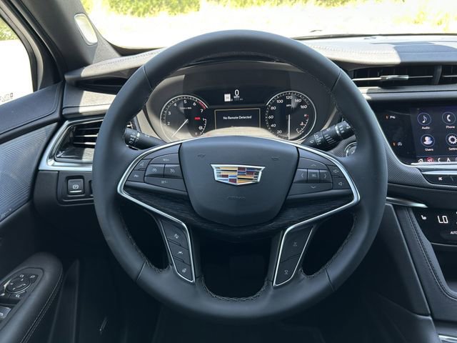 New 2025 Cadillac XT5 Premium Luxury image 13