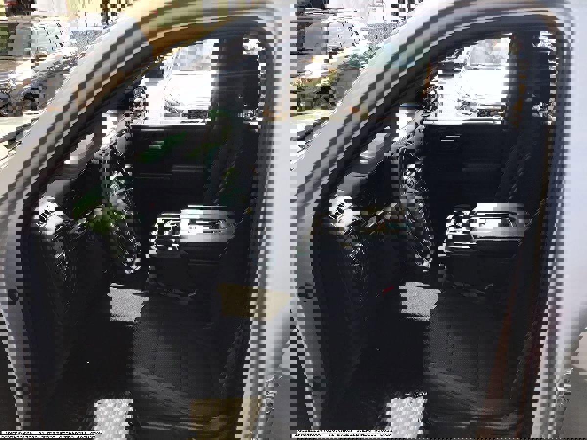 Used 2021 Chevrolet Silverado 1500 Custom w/ Safety Confidence Package RWD image 12