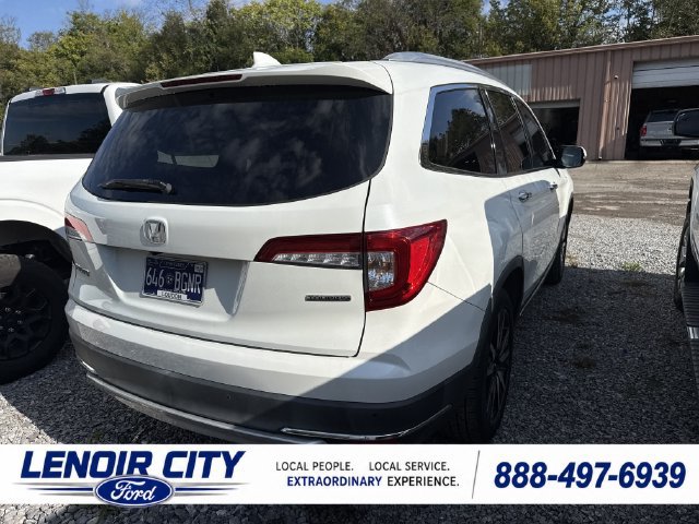 Used 2021 Honda Pilot Touring image 2