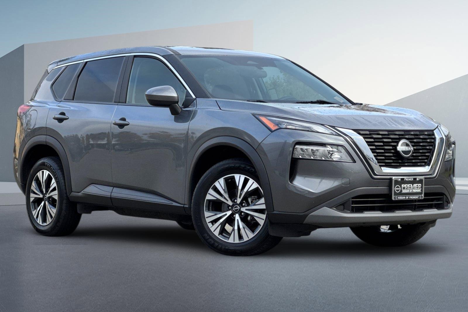 Certified 2023 Nissan Rogue SV image 2