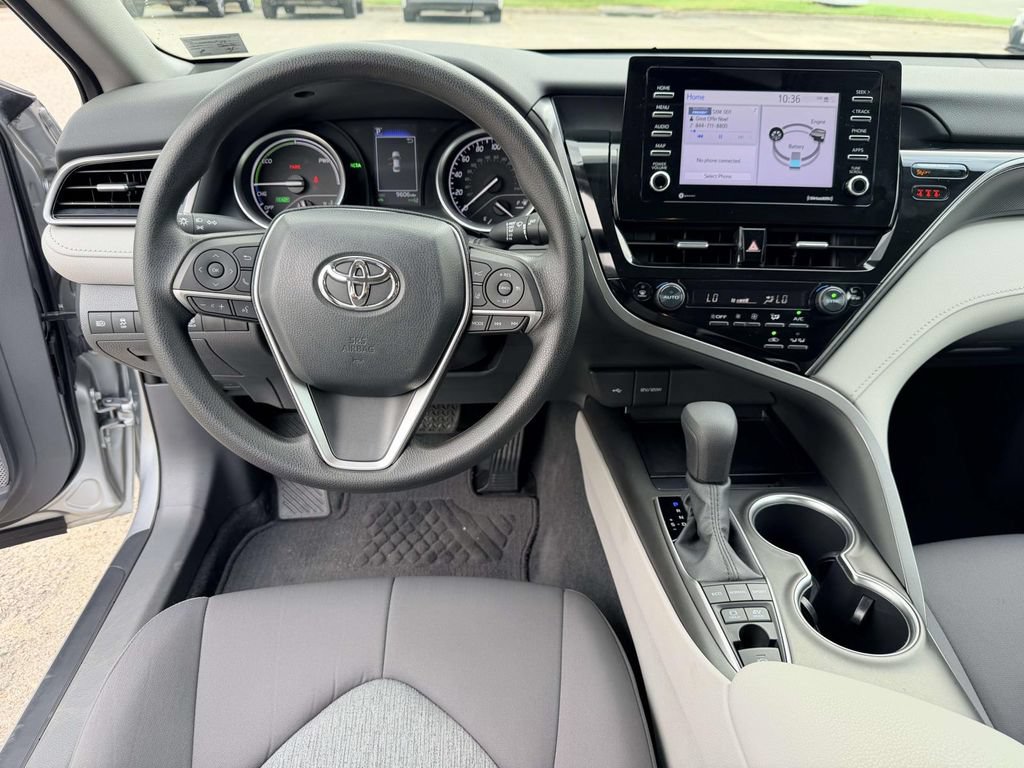 Certified 2022 Toyota Camry LE FWD image 2