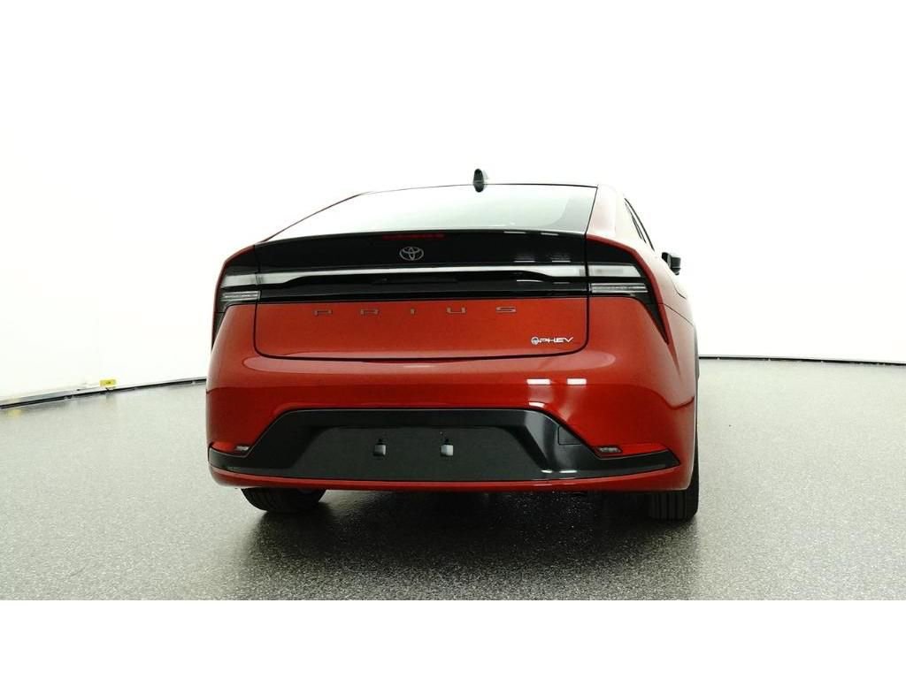 New 2026 Toyota Prius Plug-In Hybrid FWD image 24