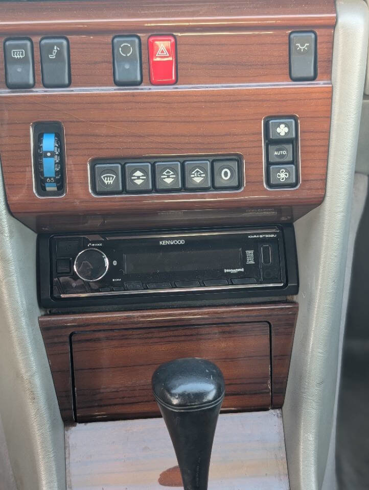 Used 1991 Mercedes-Benz 300 E 3.0 image 9