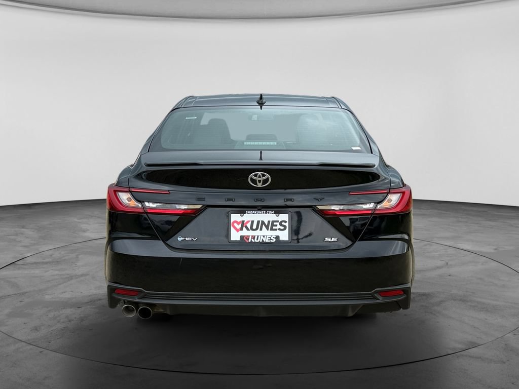 Used 2025 Toyota Camry SE FWD image 8