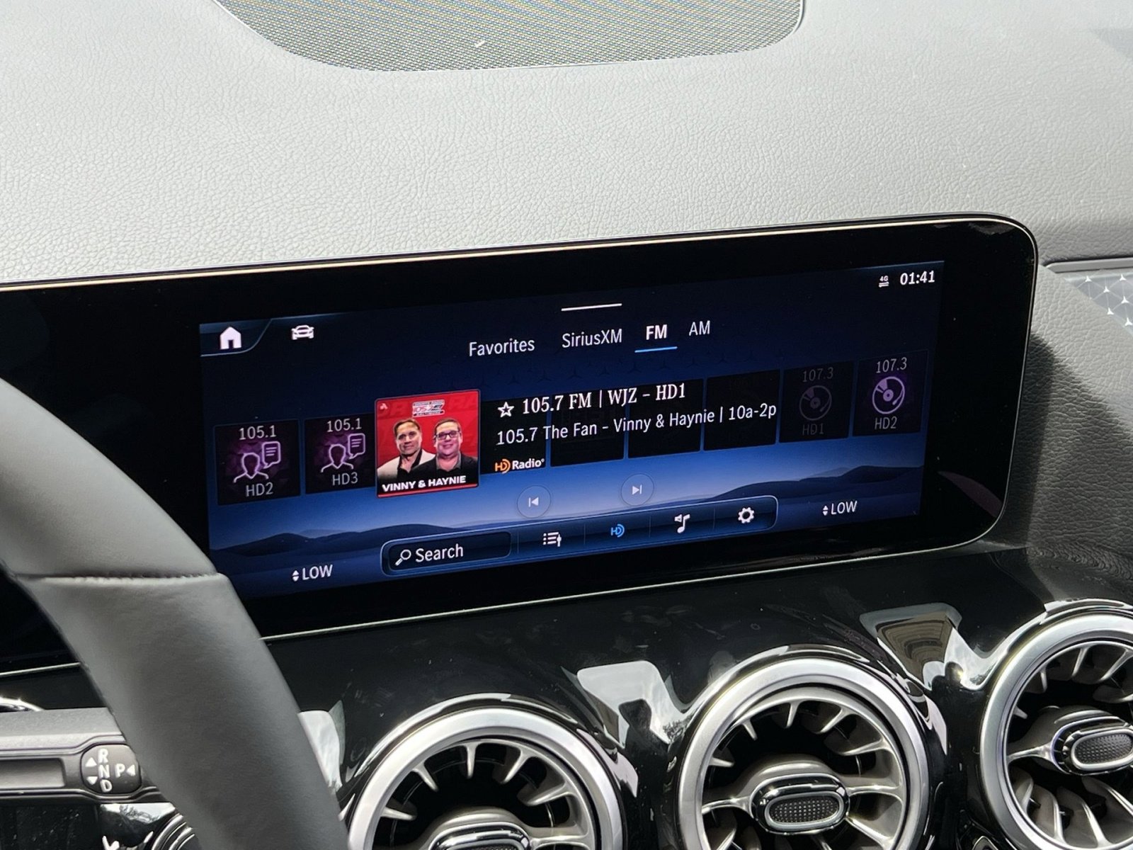 Certified 2025 Mercedes-Benz GLA 250 4MATIC image 16