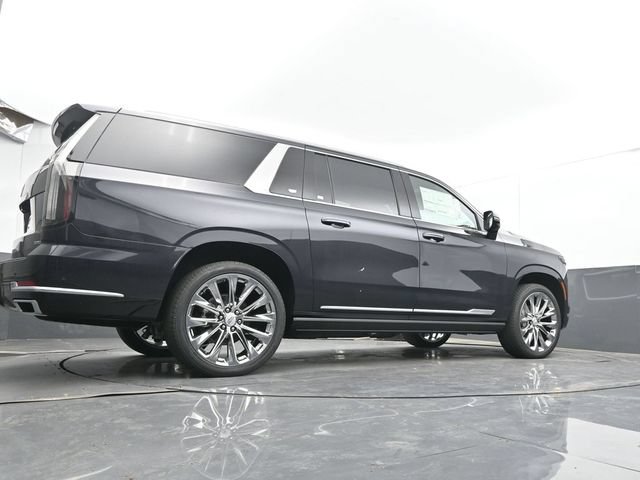 New 2026 Cadillac Escalade ESV Luxury w/ LPO, Radiant Package AWD/4WD image 41
