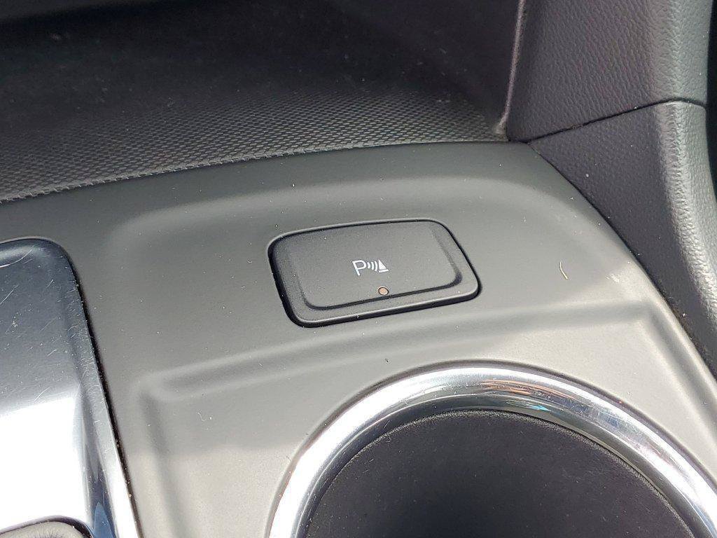 Used 2024 Chevrolet Equinox LT FWD image 18