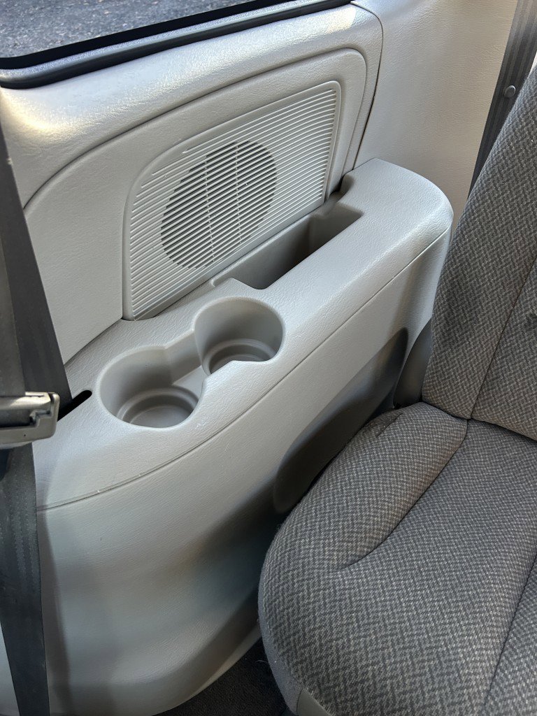 Used 2005 Chrysler Town & Country LX w/ Popular Equipment Group I image 28