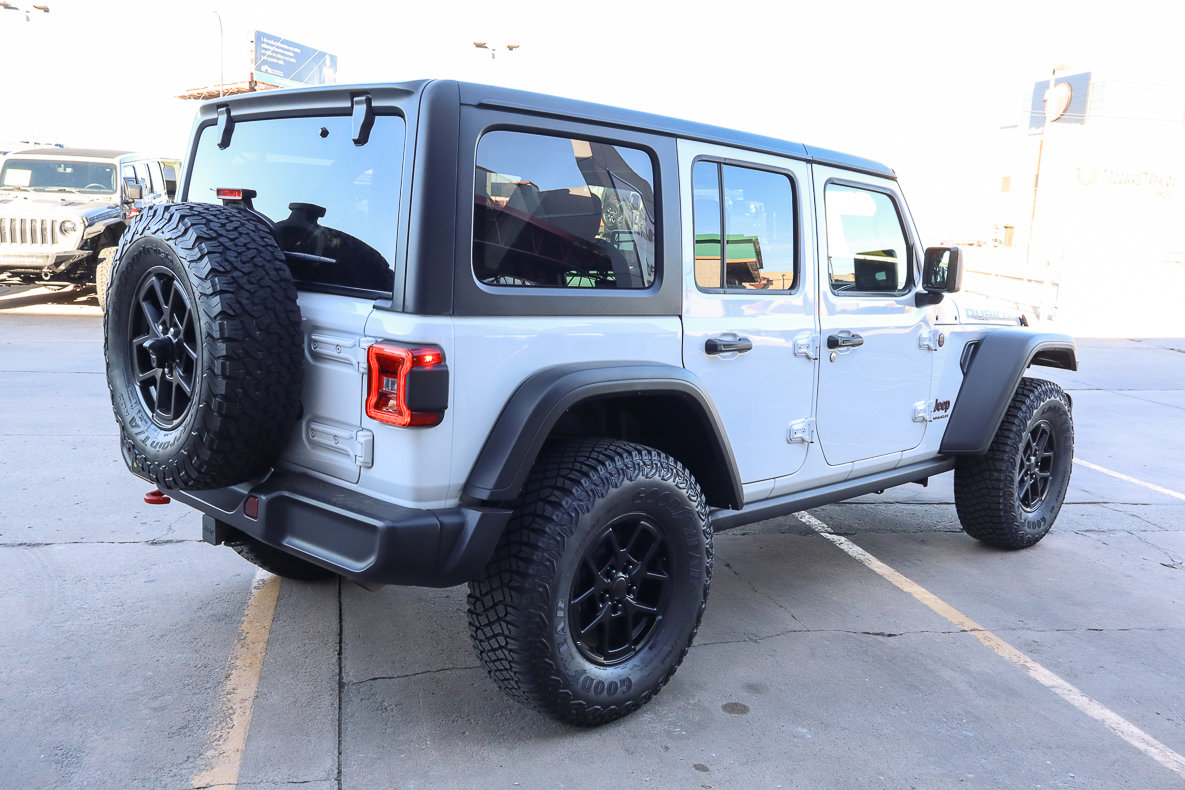 Used 2024 Jeep Wrangler Rubicon image 5