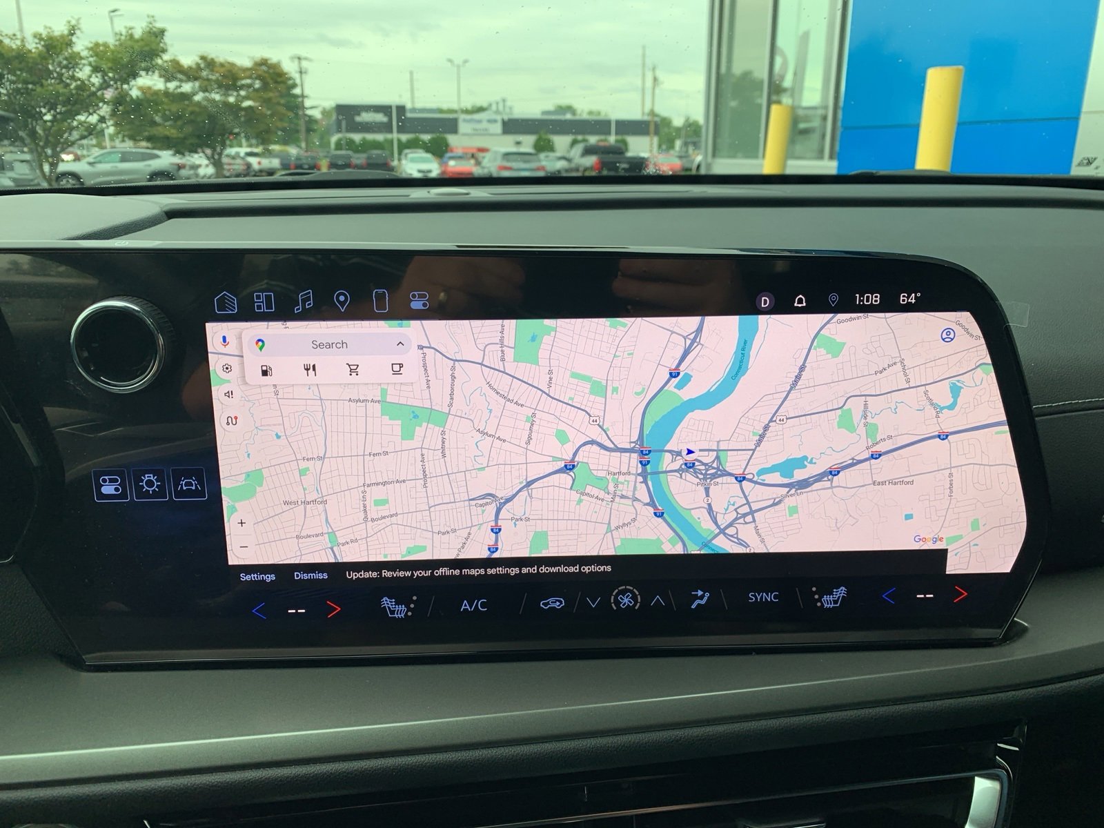 Used 2024 Chevrolet Traverse LT image 23