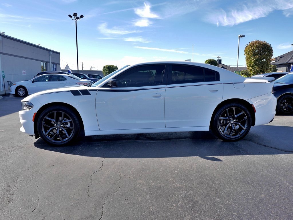 Used 2022 Dodge Charger SXT w/ Plus Group image 4